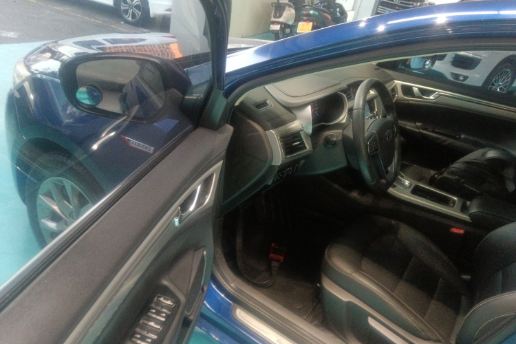 吉利汽车 帝豪GL 2017款 1.3T DCT精英型中控内饰7003