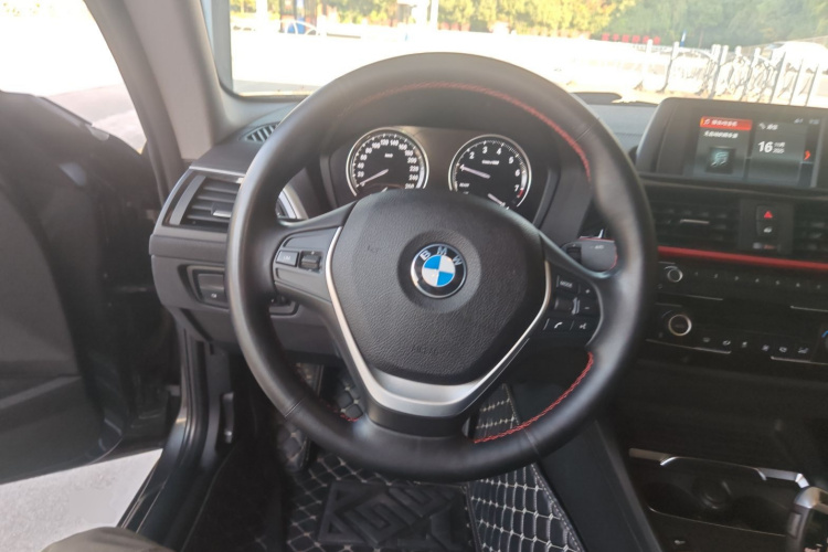 宝马2系(进口) 2019款 225i 运动设计套装中控内饰13