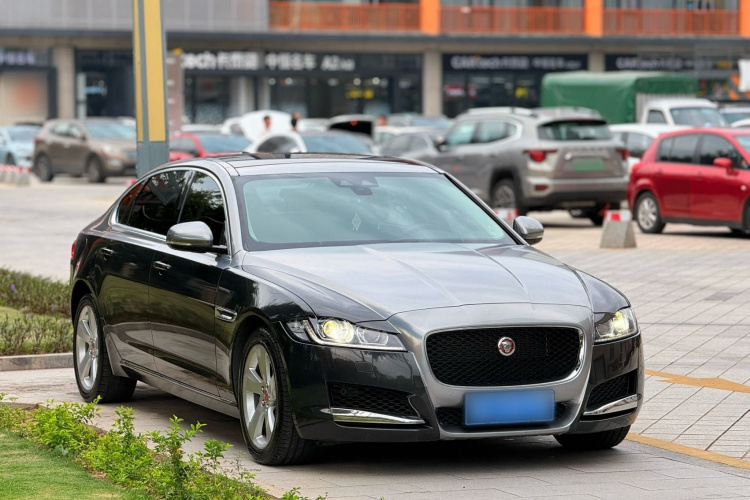 捷豹XFL 2020款 XFL 2.0T P200 两驱精英版车身外观6002
