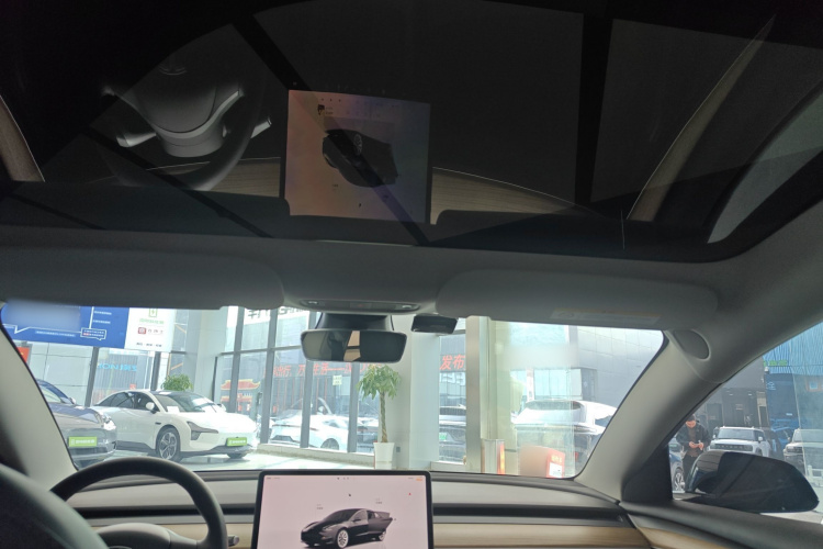 特斯拉 Model 3 2022款 后轮驱动版局部细节22