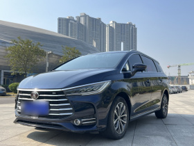 比亚迪 宋MAX 2019款 1.5T 自动智联睿逸天窗型 7座 国VI
