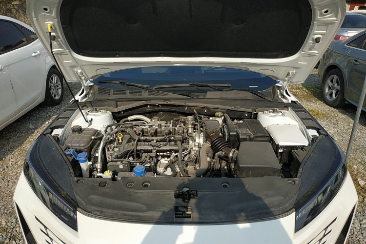 长安 逸动 2025款 蓝鲸 1.5T 500Bar尊贵型机舱底盘24