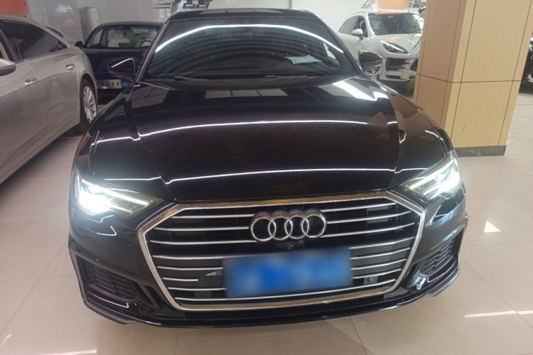 奥迪A6L 2021款 40 TFSI 豪华动感型车身外观2