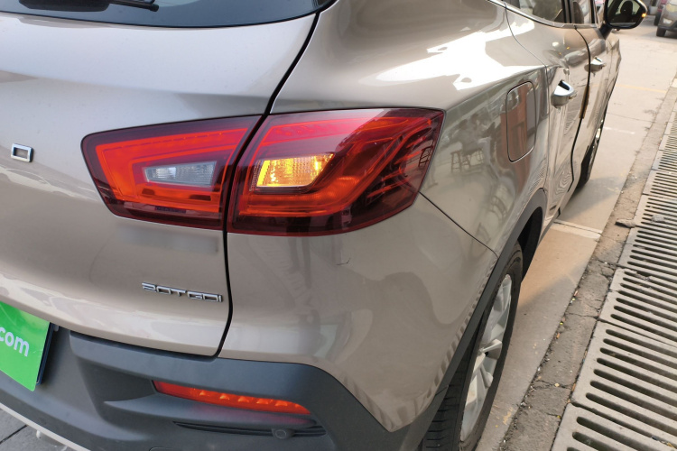 宝沃BX5 2017款 20TGDI 自动两驱先锋型车身外观9