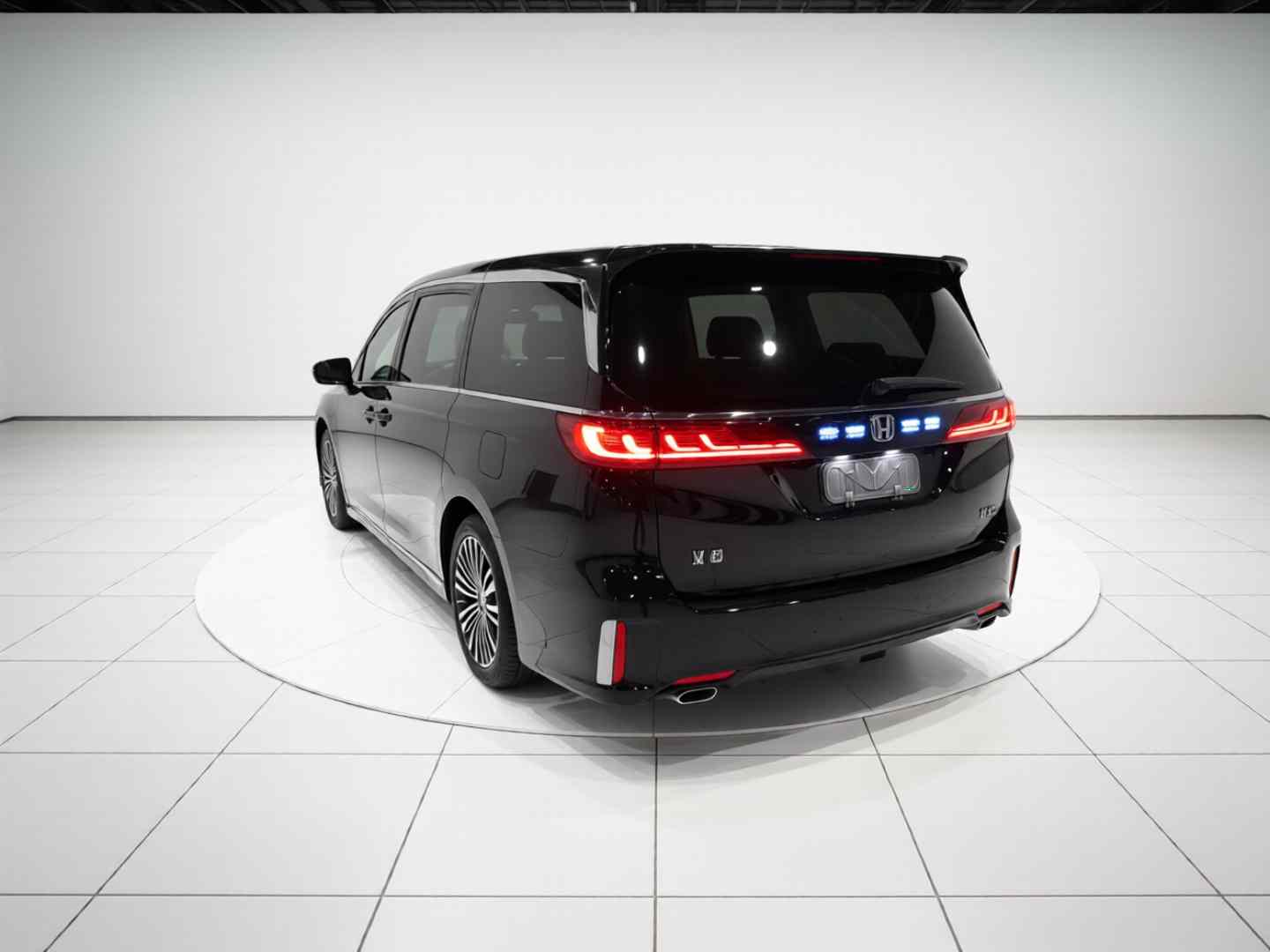 岚图汽车 岚图梦想家 2025款 PHEV 四驱旗舰鲲鹏版(3)