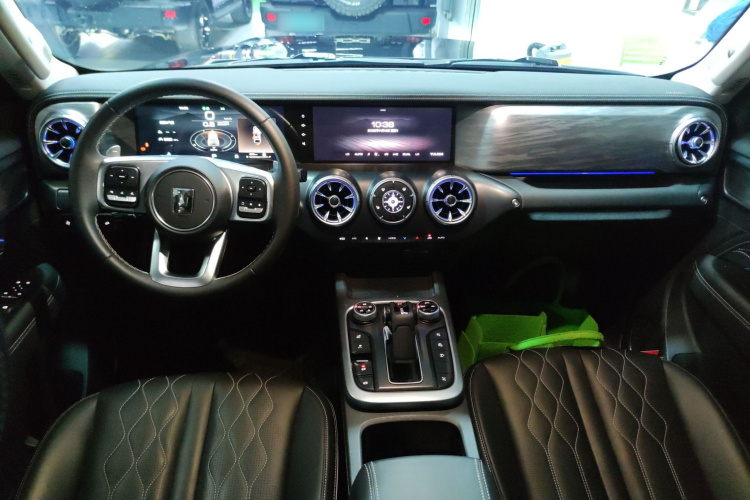 坦克300 2024款 2.0T 挑战者中控内饰12