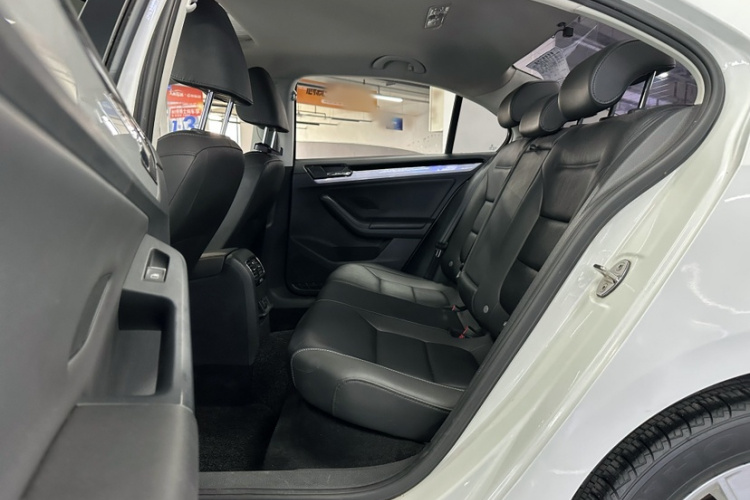 大众 速腾 2015款 1.6L 自动舒适型中控内饰7011