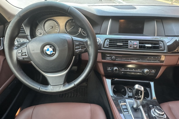 宝马5系 2017款 525Li 领先型中控内饰7006