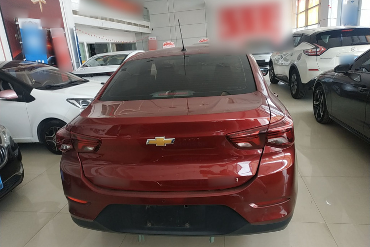 雪佛兰 科沃兹 2020款 325T 自动欣悦版车身外观6