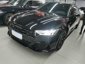 奥迪A7L 2024款 45TFSI S-line 筑梦型 流晶套装