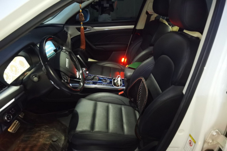 哈弗H7 2017款 红标H7 2.0T 自动尊贵型中控内饰19