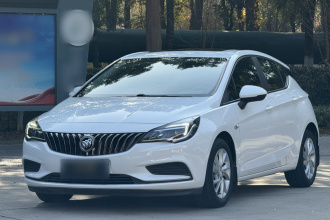 别克 威朗 2016款 两厢 15S 自动进取型