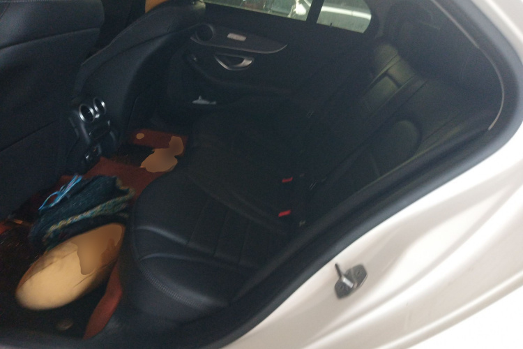 奔驰C级 2021款 C 260 L 运动版中控内饰21