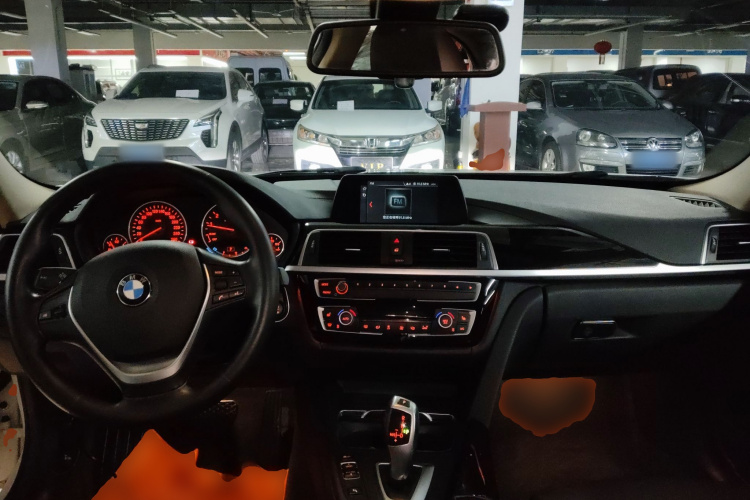 宝马3系 2018款 320Li xDrive 时尚型中控内饰12