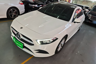 奔驰A级 2022款 改款 A 200 L 运动轿车时尚型