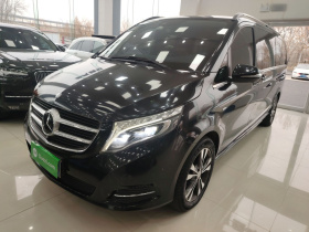 奔驰V级 2016款 V 260 L 尊贵加长版