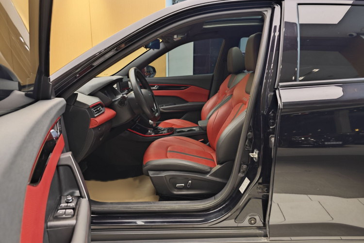 东风风神 奕炫GS 2021款 230T 自动追曜武士版车身外观6009