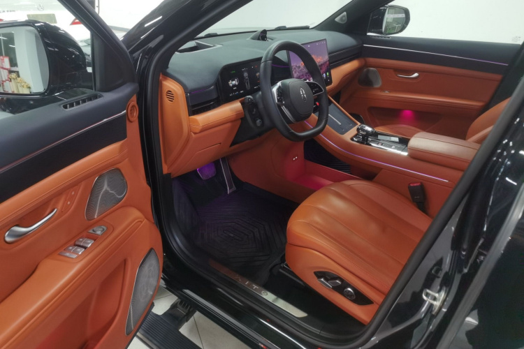 鸿蒙智行 问界M7 2024款 1.5T 智驾后驱Ultra版 5座中控内饰7003