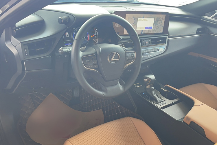 雷克萨斯ES 2022款 200 卓越版中控内饰7003