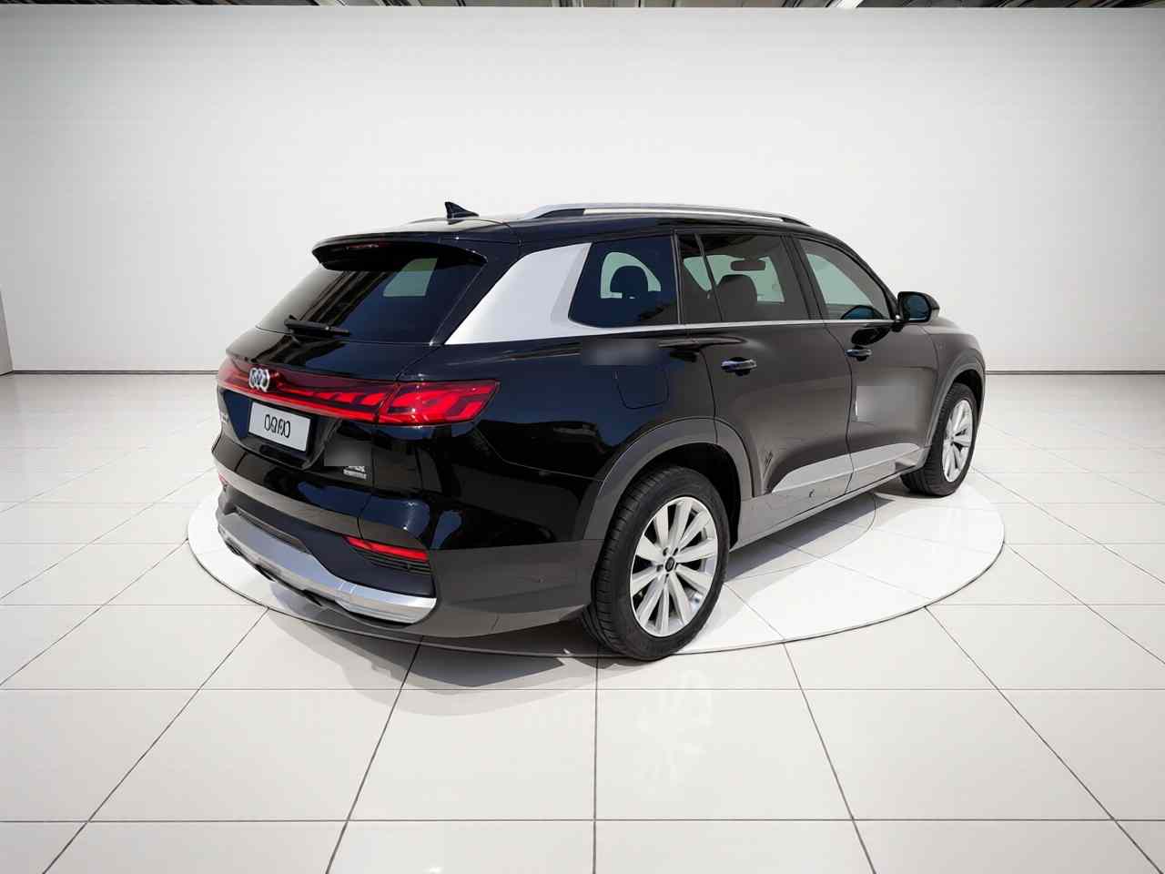 奥迪Q6 2024款 45 TFSI quattro 齐云型 羽林套装 6座(5)