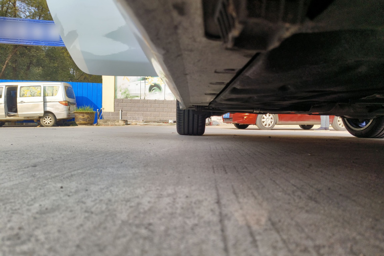 宝马1系 2022款 125i M运动曜夜版局部细节9001