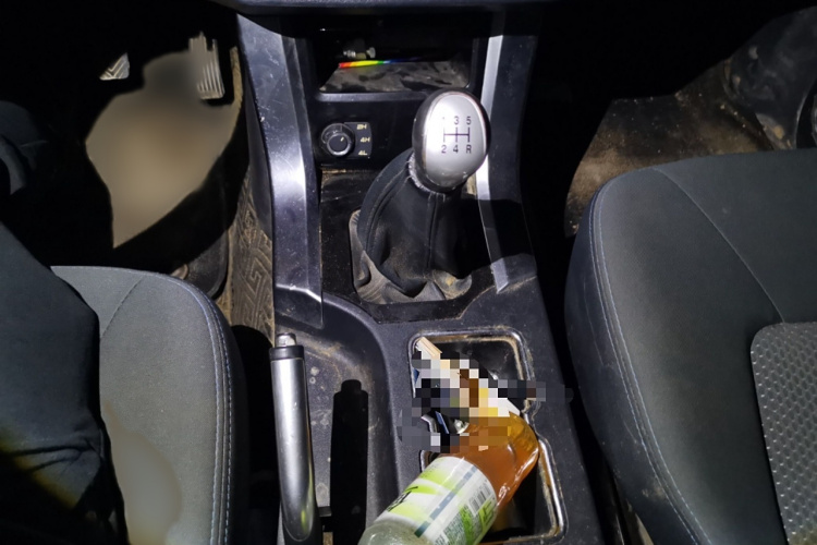 猎豹汽车 猎豹Q6 2015款 2.4L 手动四驱卓越型局部细节18