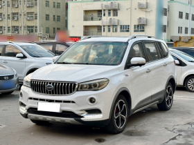 SWM斯威汽车 SWM斯威X7 2017款 1.5T 自动智享型 7座