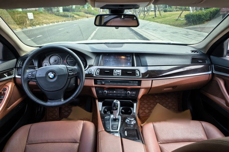 宝马5系 2014款 525Li 领先型车身外观6005