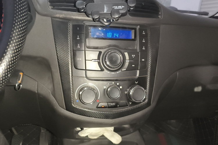 五菱汽车 五菱宏光 2014款 1.5L S标准型局部细节16