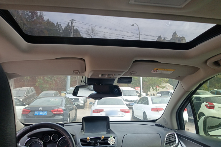 别克 昂科拉 2015款 1.4T 自动两驱都市精英型中控内饰22