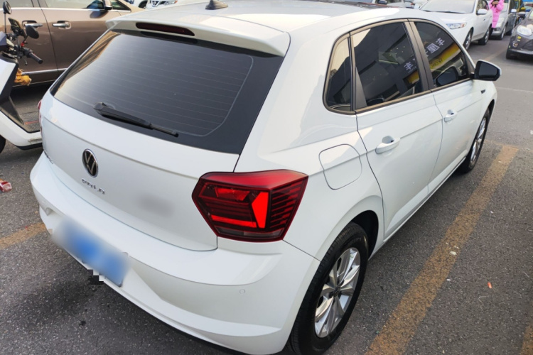大众 Polo 2023款 改款 Plus 1.5L 自动炫彩科技版车身外观7