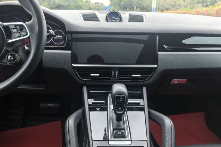 保时捷 Cayenne新能源 2019款 Cayenne E-Hybrid 2.0T中控内饰7015