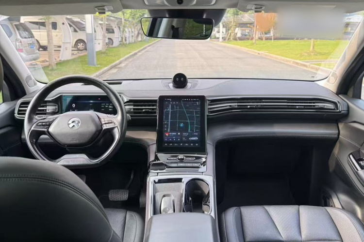 蔚来ES8 2018款 创始版中控内饰7003