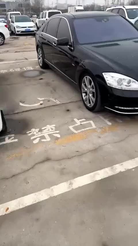 奔驰S级 2012款 S 400 L HYBRID Grand Edition讲解2