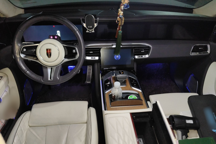 红旗E-HS9 2021款 510km 旗领版 四座中控内饰7002