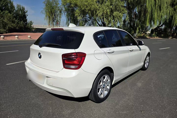 宝马1系(进口) 2013款 改款 116i 领先型车身外观6003