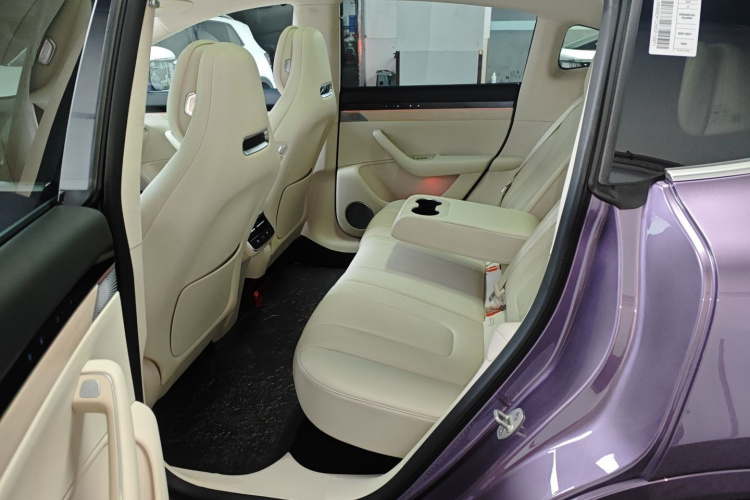 鸿蒙智行 智界R7 2025款 增程 251km Max中控内饰21