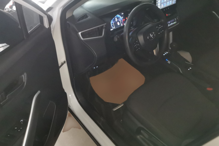 丰田 卡罗拉锐放 2023款 双擎 2.0L 先锋版局部细节19