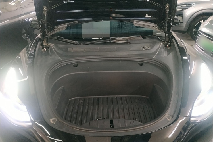 特斯拉 Model 3 2022款 后轮驱动版局部细节24