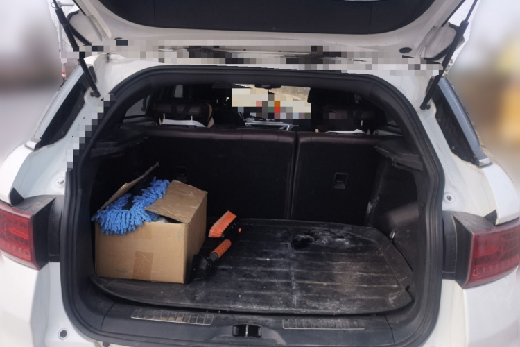 陆风X7 2015款 2.0T 全景旗舰版中控内饰23