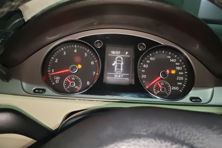 大众 迈腾 2013款 1.8TSI 领先型局部细节14