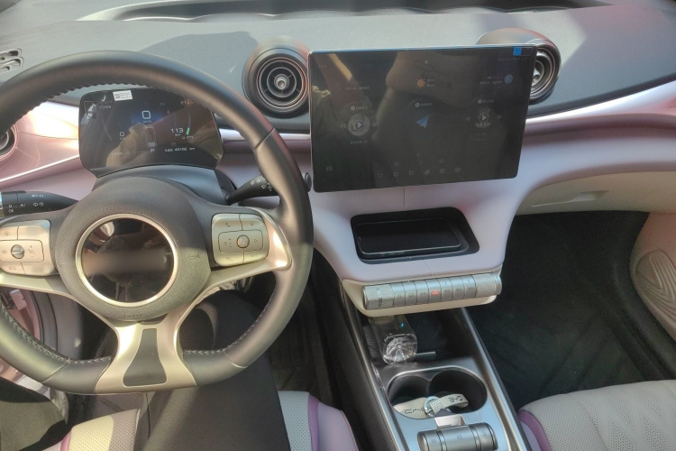 比亚迪 海豚 2023款 420km 时尚版中控内饰7002