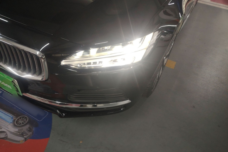 沃尔沃S90新能源 2024款 插电式混动 四驱长续航智雅豪华版局部细节36