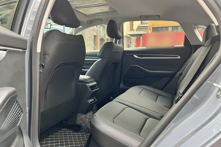 吉利汽车 帝豪 2026款 第4代 400万纪念款 1.5L 手动超越型中控内饰21