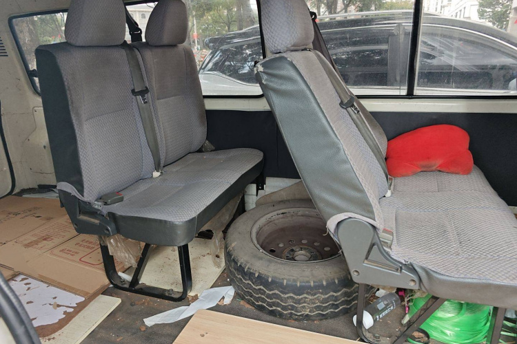 金龙 金威 2014款 2.2LCNG长轴创业型XG491中控内饰21