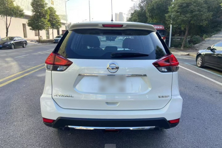 日产 奇骏 2021款 2.0L CVT 2WD XL ITS舒适纪念版车身外观6001