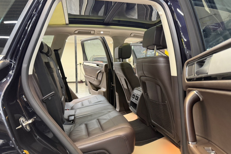 大众 途锐 2017款 3.0TSI 拓野型中控内饰7013