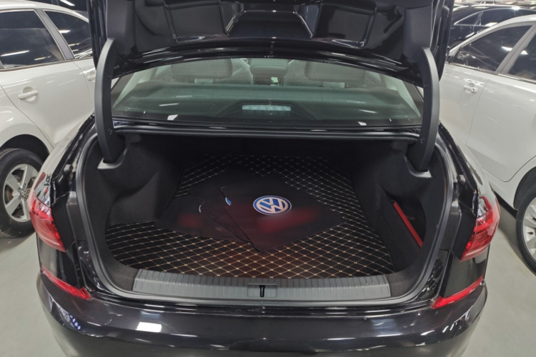 大众 帕萨特 2025款 出众款 380TSI 星空龙腾版局部细节23