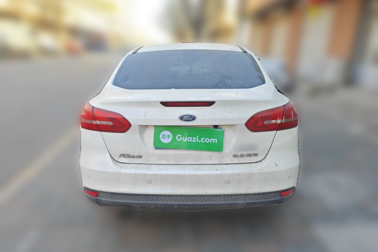 福特 福克斯 2015款 三厢 EcoBoost 125 手动超能风尚型车身外观6004