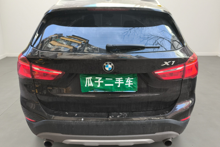 宝马X1 2016款 sDrive20Li 豪华型车身外观6